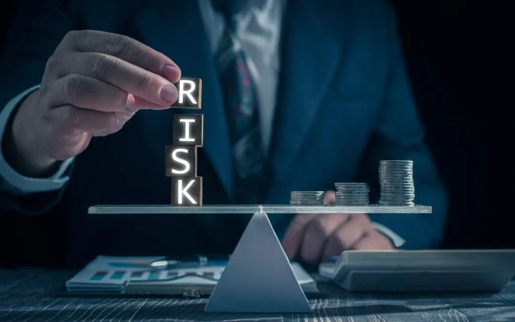 Illustration representing investors backing an early-stage startup
