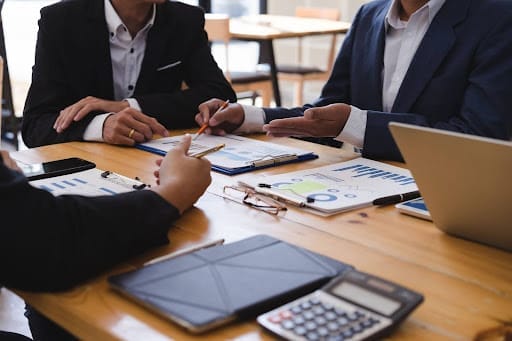 In-House Development Team vs. Outsourcing: Which Is Best for Your Business?